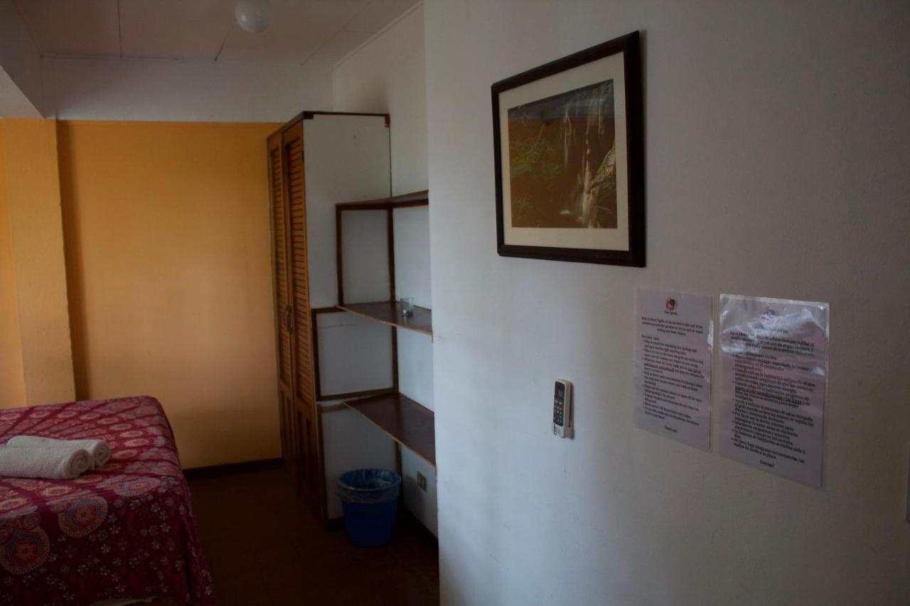 Hostel Tajalin Montezuma Exterior photo